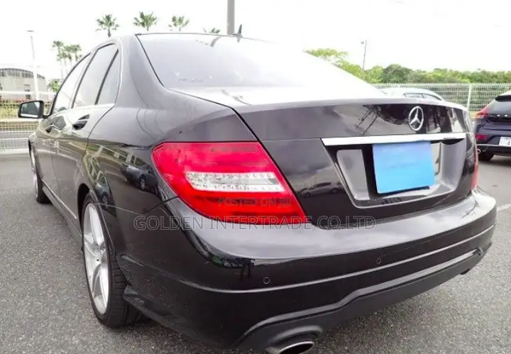 Mercedes-Benz C-Class C 180 (C204) 2012 Black