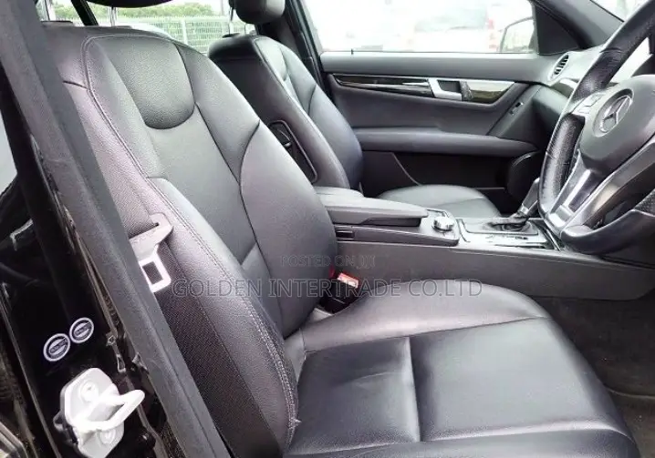 Mercedes-Benz C-Class C 180 (C204) 2012 Black