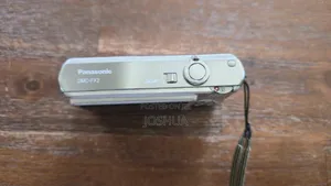 Panasonic Lumix Camera DMC-Fx2