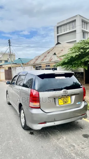 Toyota Wish 2013 Silver