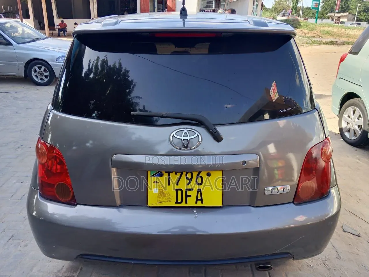 Toyota IST 2004 Gray
