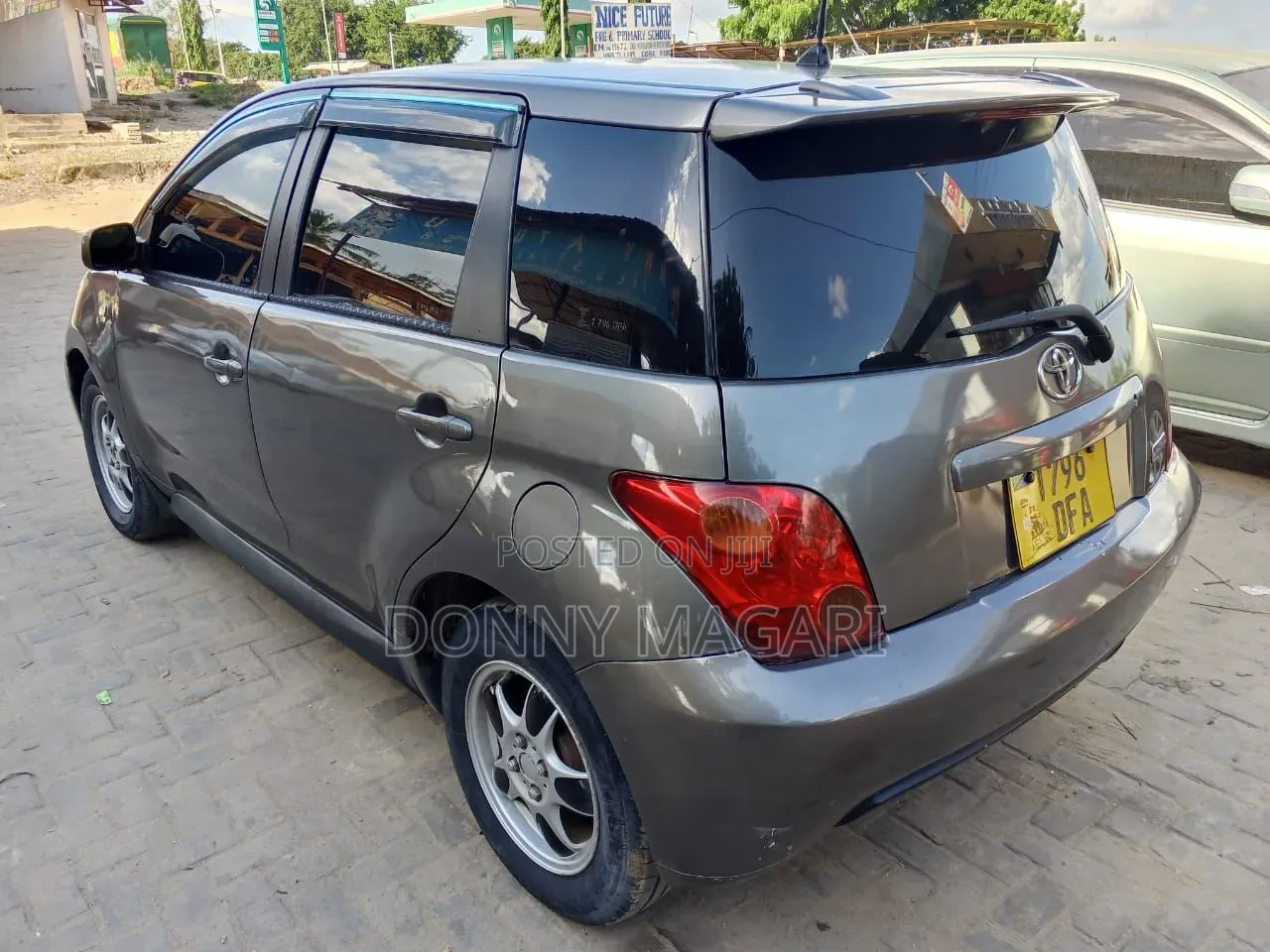 Toyota IST 2004 Gray