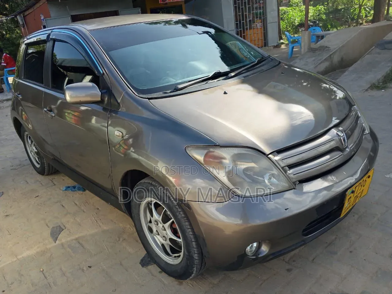 Toyota IST 2004 Gray