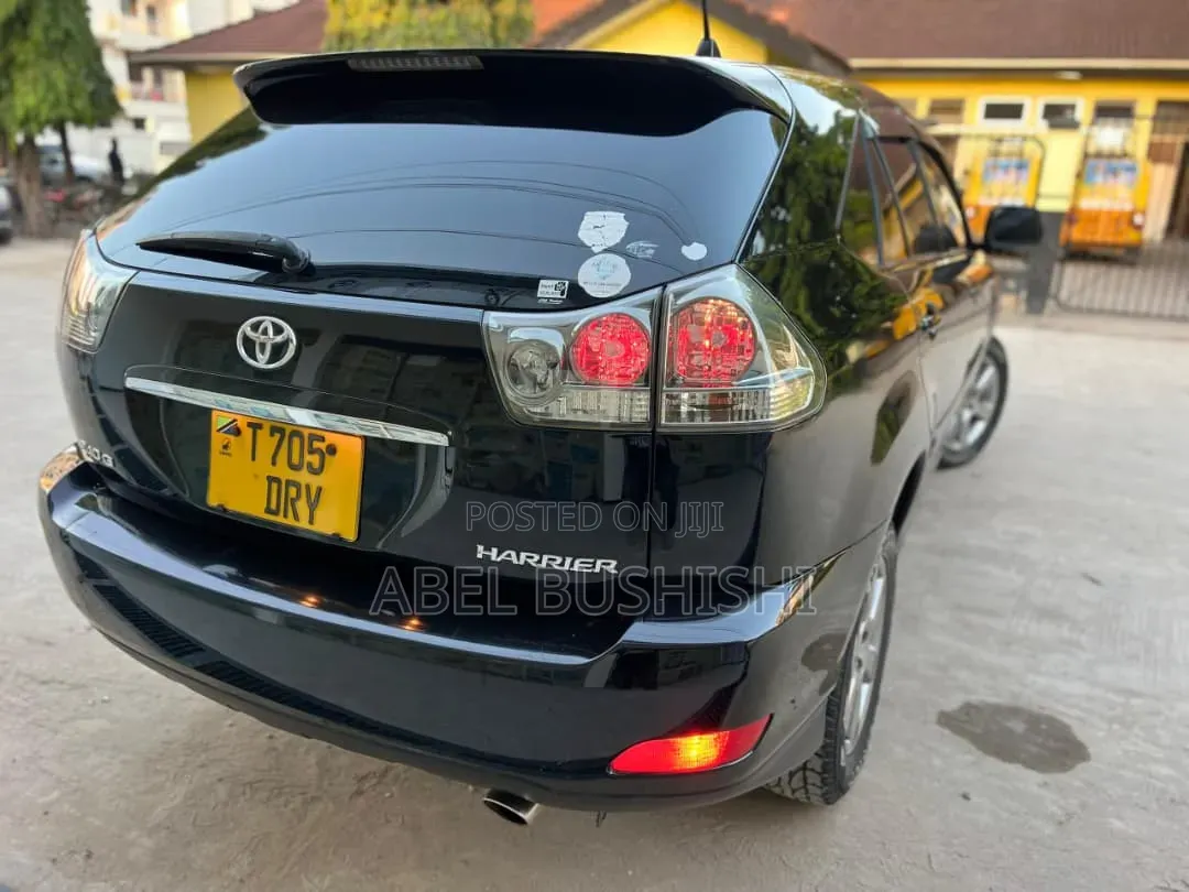 Toyota Harrier 2.4 4WD 2011 Black