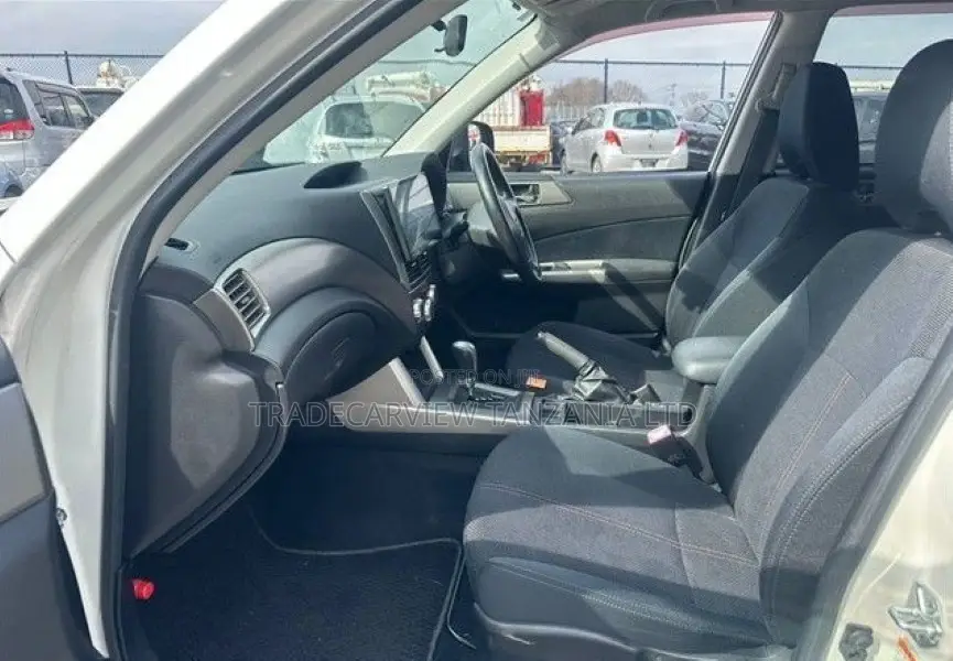 Subaru Forester 2009 White