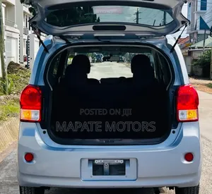 Toyota Porte 2015 Silver