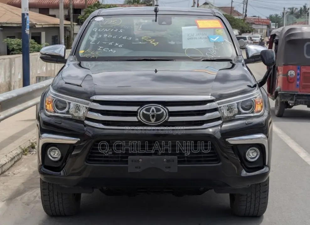 Toyota Hilux 2018 Black