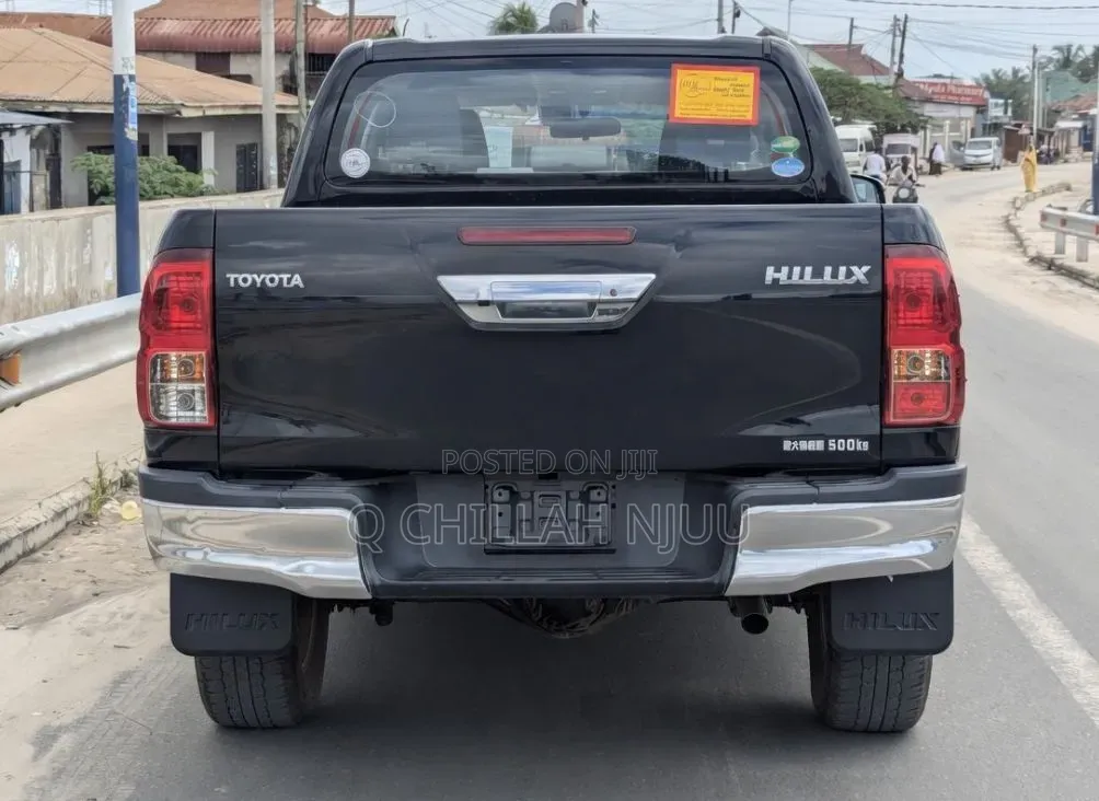 Toyota Hilux 2018 Black