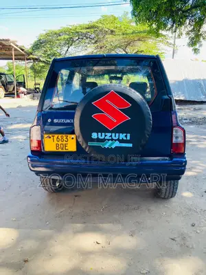 Suzuki Escudo 1999 Black