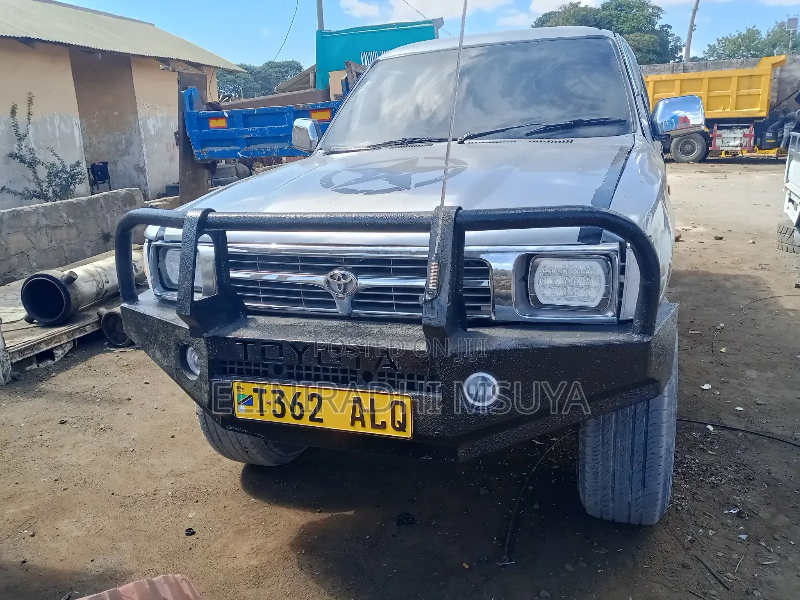 Toyota Hilux Surf 1998 Black