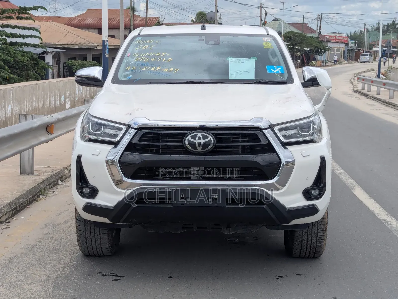 Toyota Hilux 2019 White