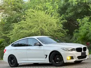 BMW M1 2014 White