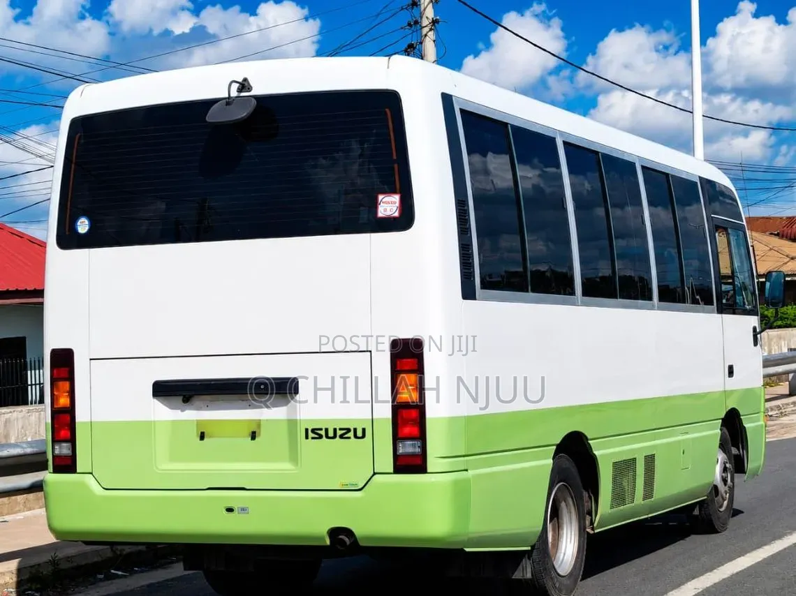 Nissan Civilian 2002