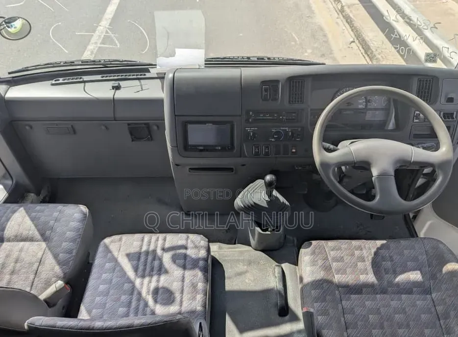 Nissan Civilian 2002