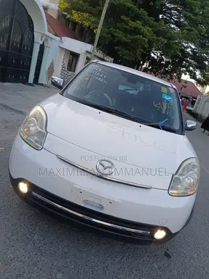 Mazda Verisa 2010 White