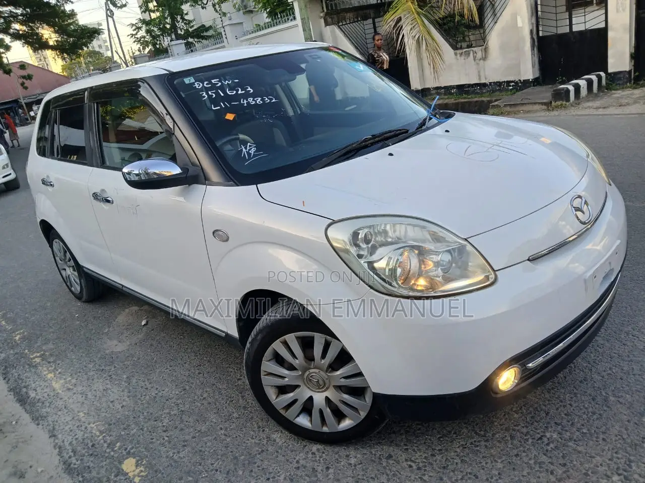 Mazda Verisa 2010 White