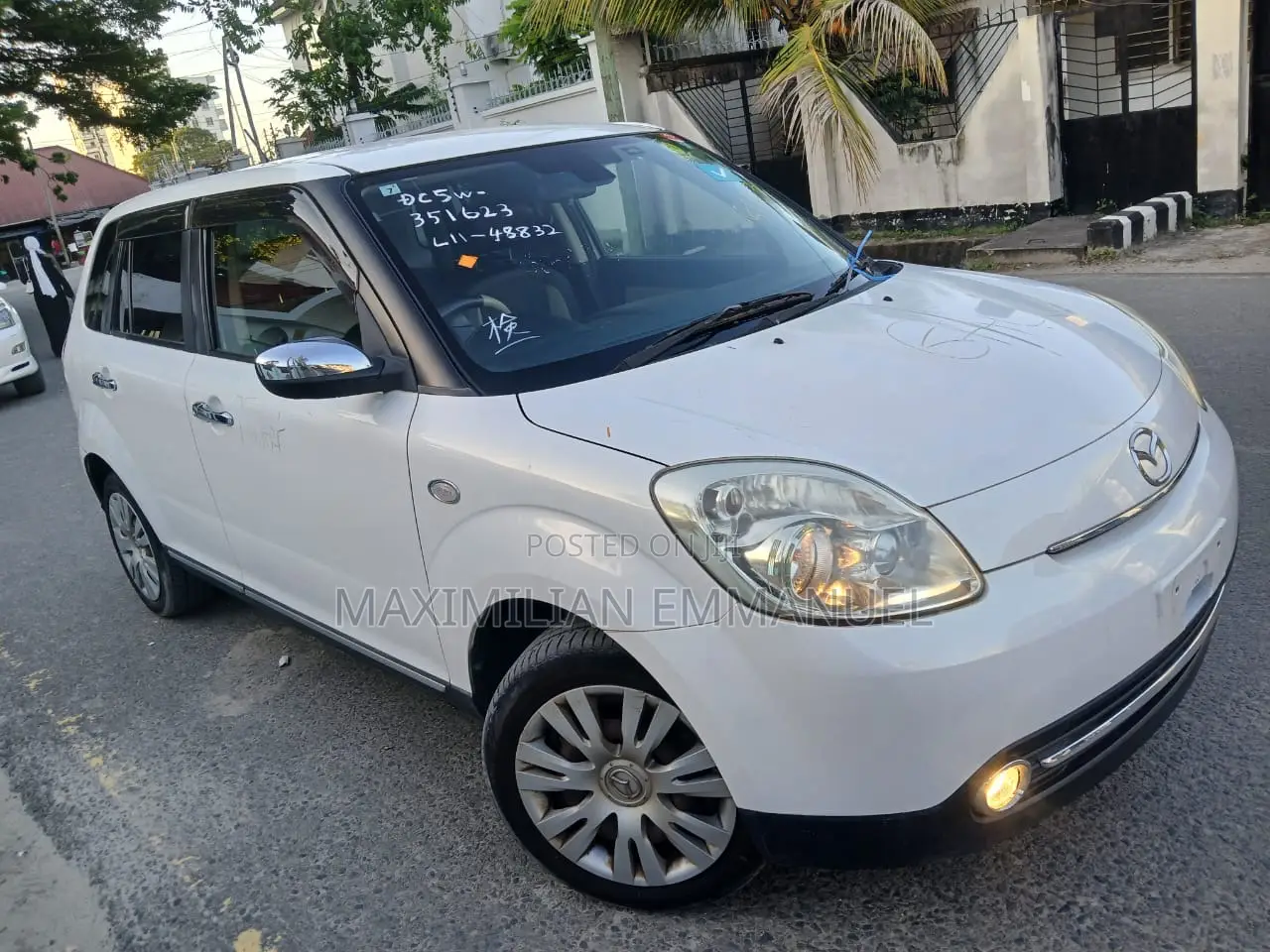 Mazda Verisa 2010 White