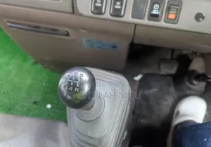Nissan Civilian 1985