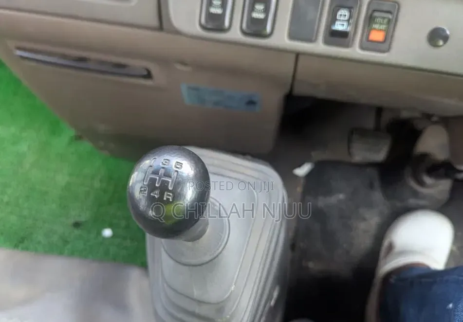 Nissan Civilian 1985