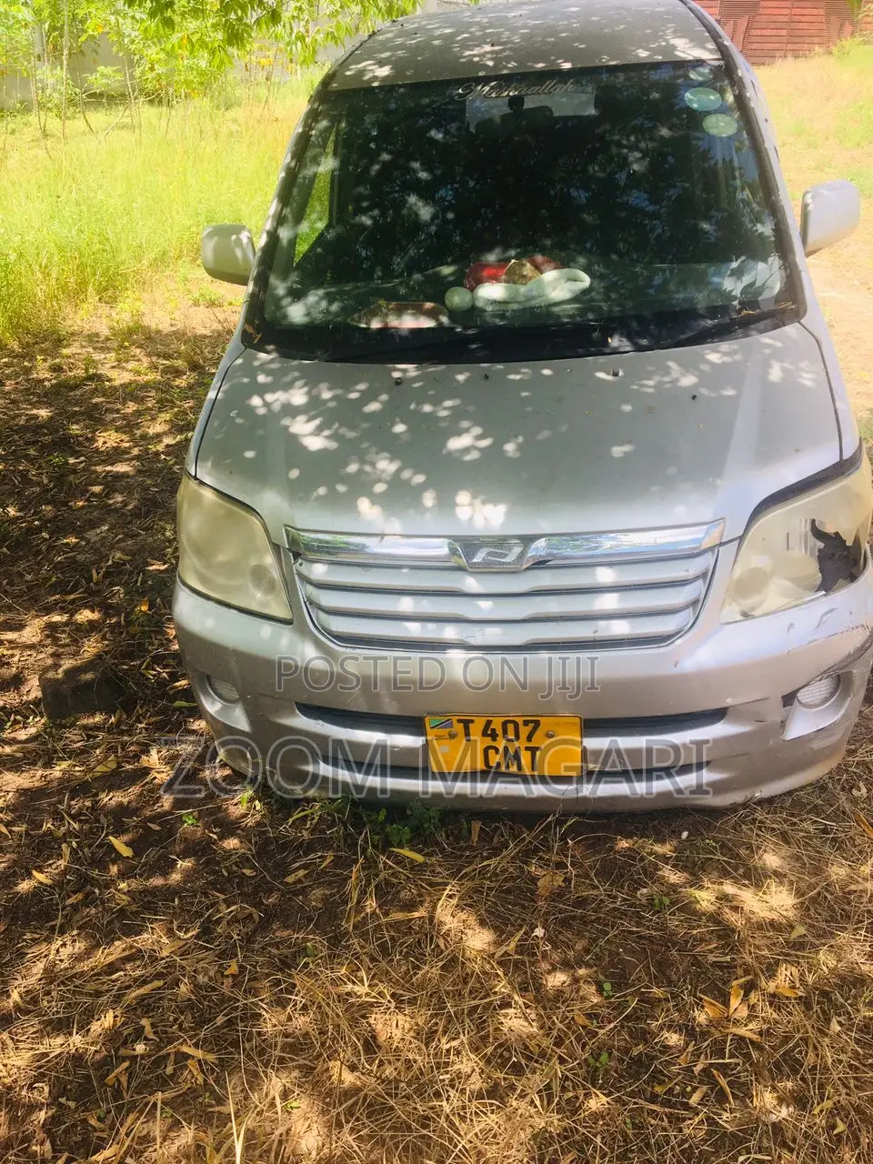 Toyota Noah 2003 Silver