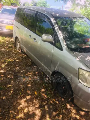 Toyota Noah 2003 Silver