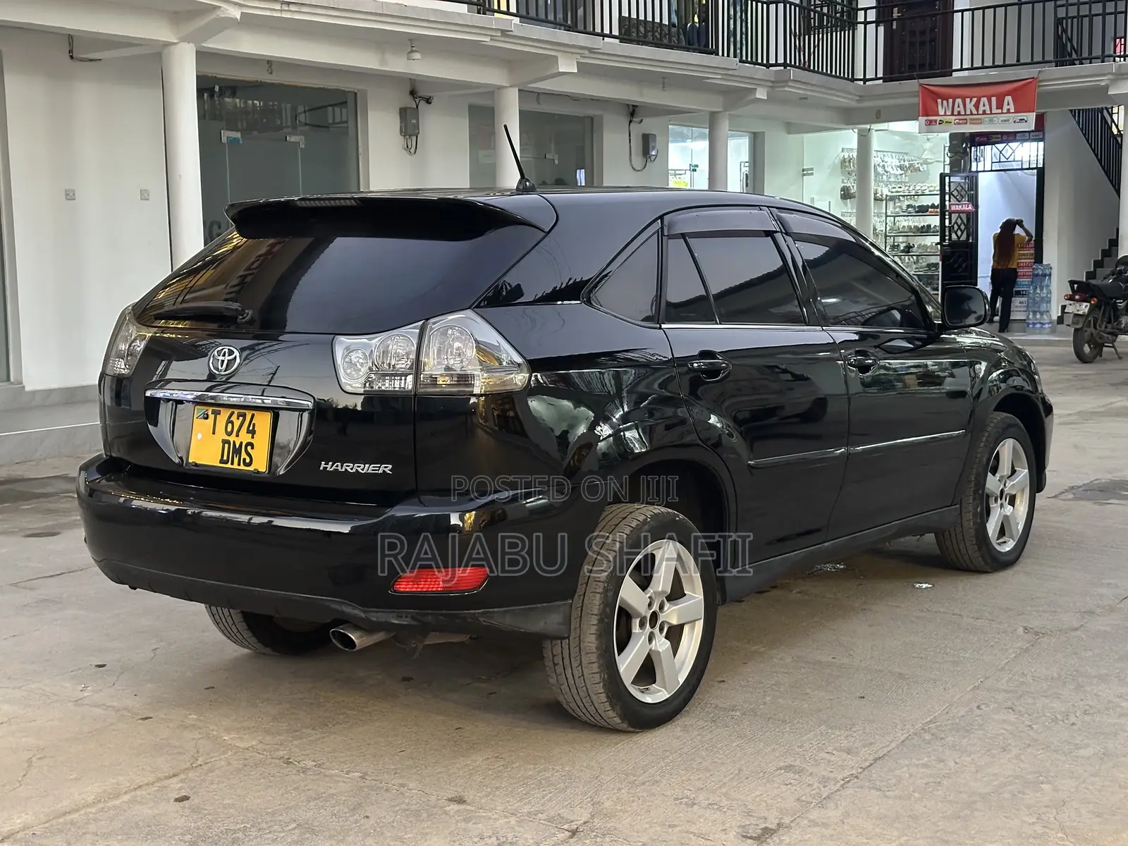 Toyota Harrier 2.4 2005 Black