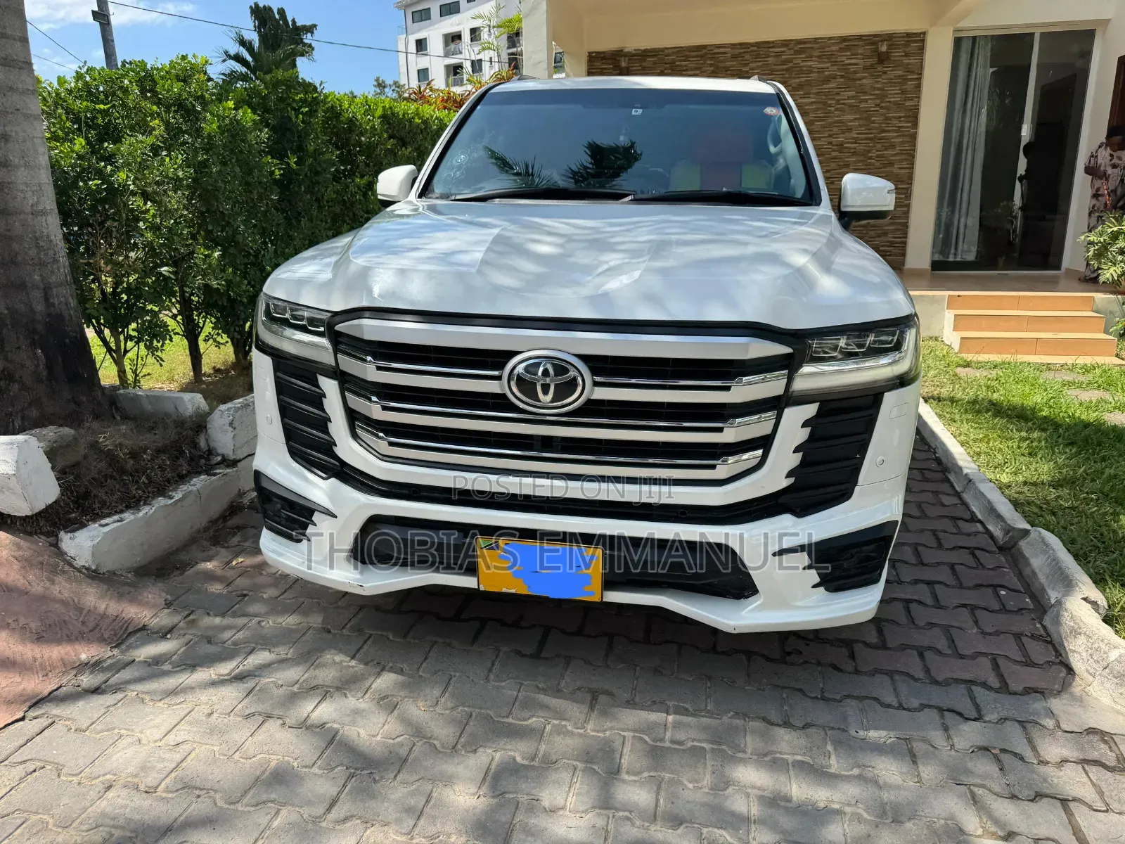 Toyota Land Cruiser 2023 White