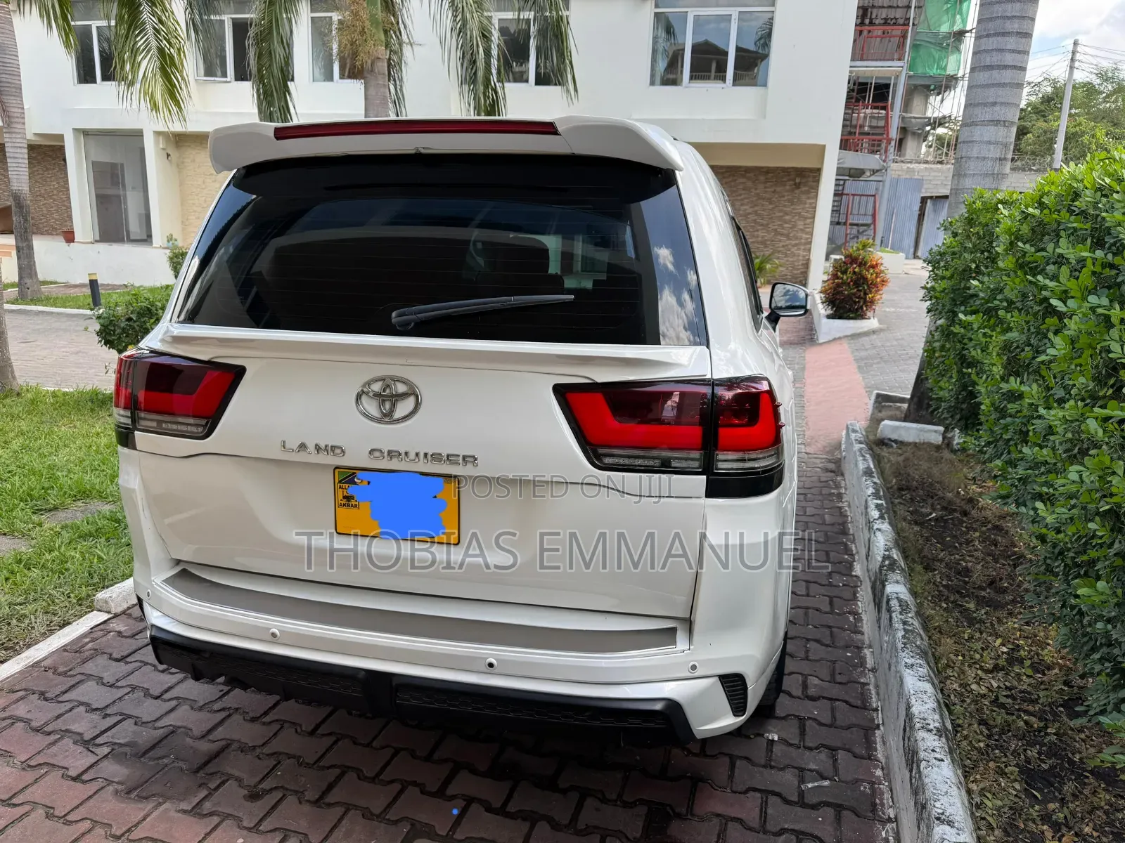 Toyota Land Cruiser 2023 White