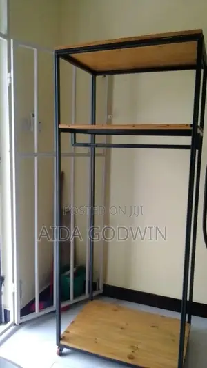 Shelf Za Dukani