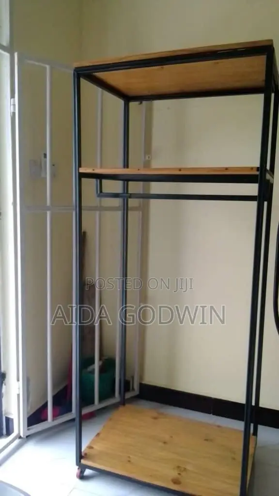 Shelf Za Dukani