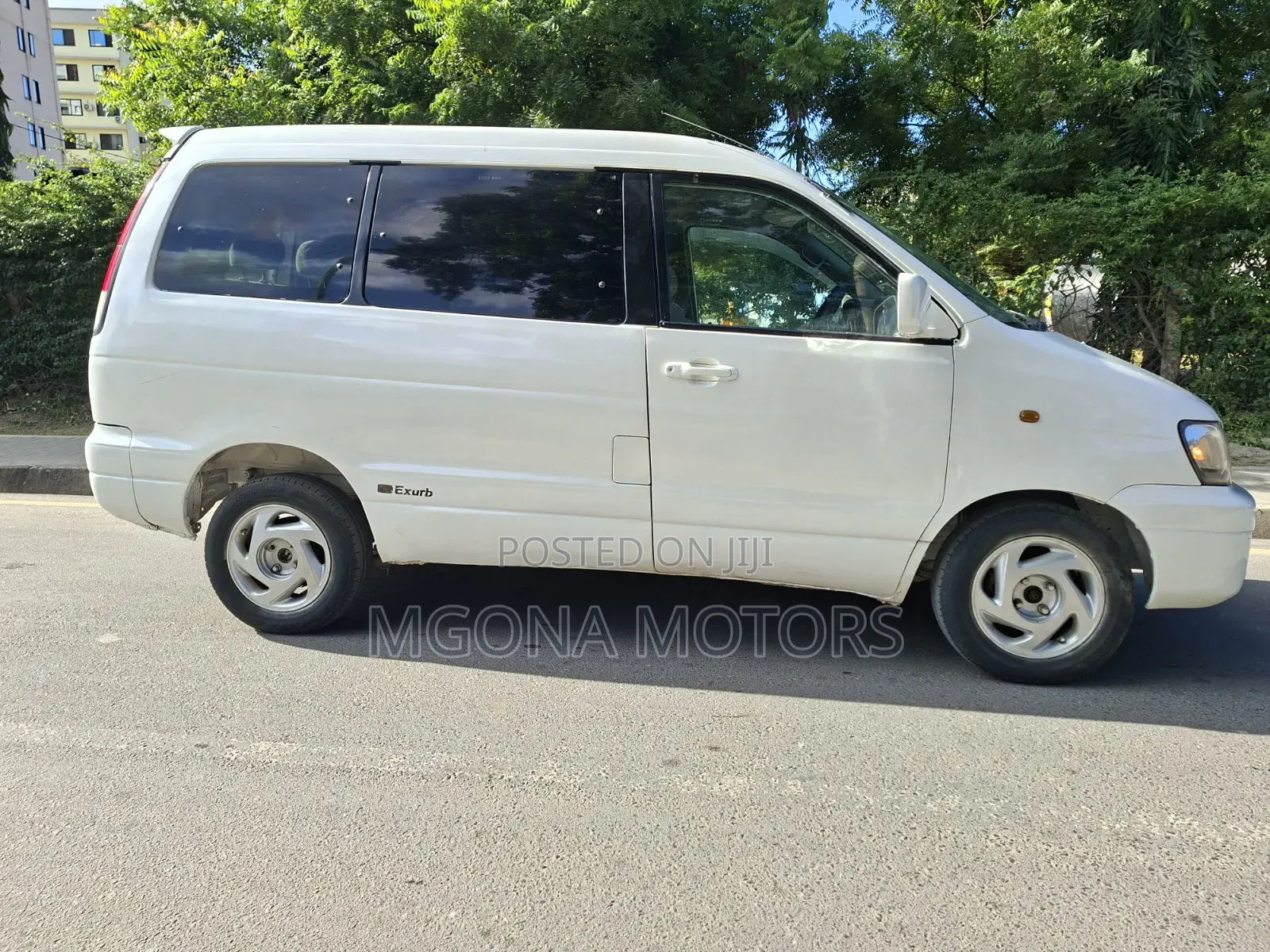 Toyota Noah 2003 White