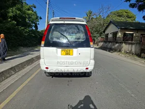 Toyota Noah 2003 White