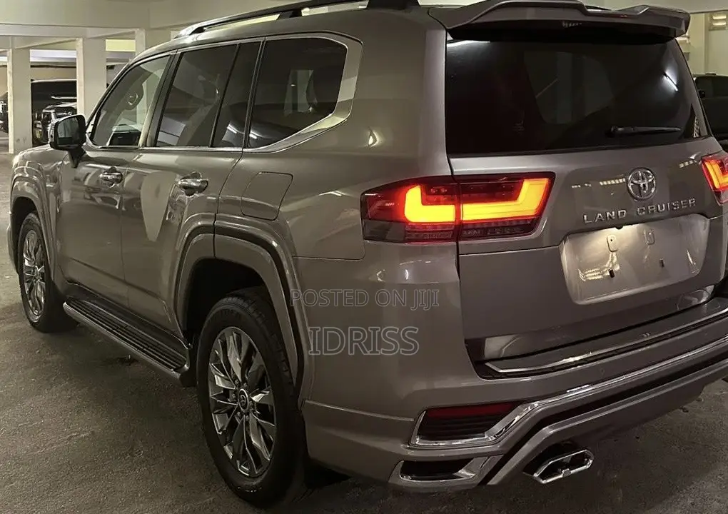 New Toyota Land Cruiser 2025 Gray