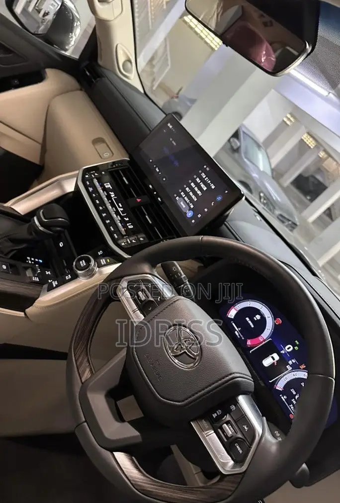 New Toyota Land Cruiser 2025 Gray