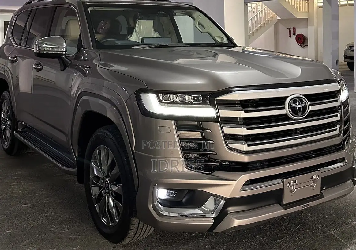 New Toyota Land Cruiser 2025 Gray