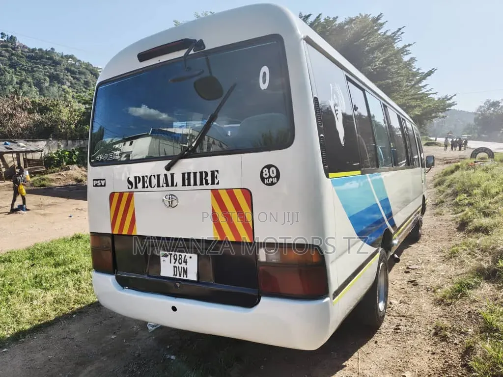 Toyota Coaster 2007 White
