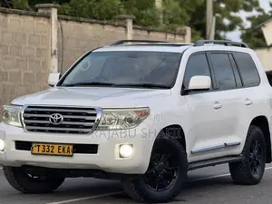 Toyota Land Cruiser 2014 White