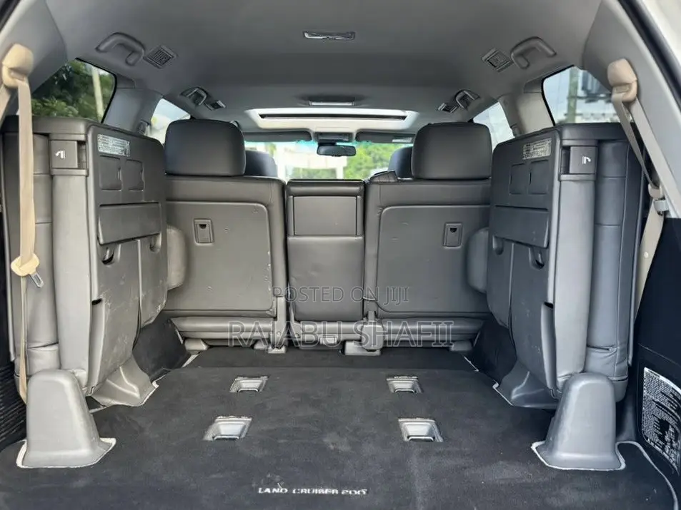 Toyota Land Cruiser 2014 White