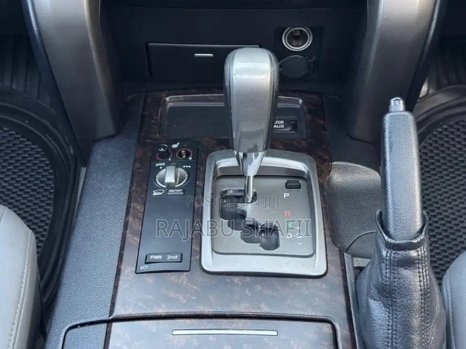 Toyota Land Cruiser 2014 White
