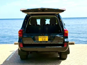 Toyota Land Cruiser 2014 Black