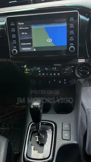 Toyota Hilux 2023 Gray