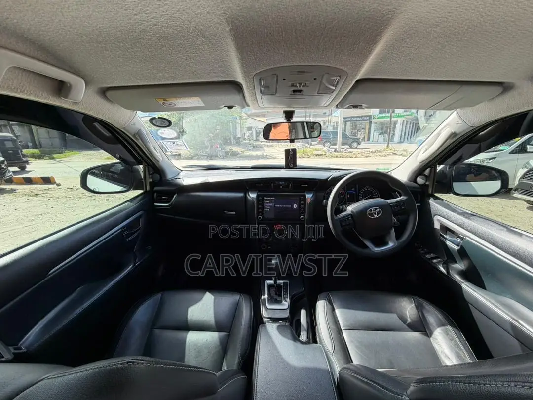 Toyota Fortuner 2.4 D AWD 2022 White