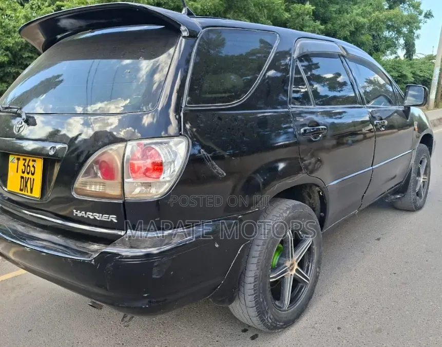 Toyota Harrier 2.4 16V 2002 Black