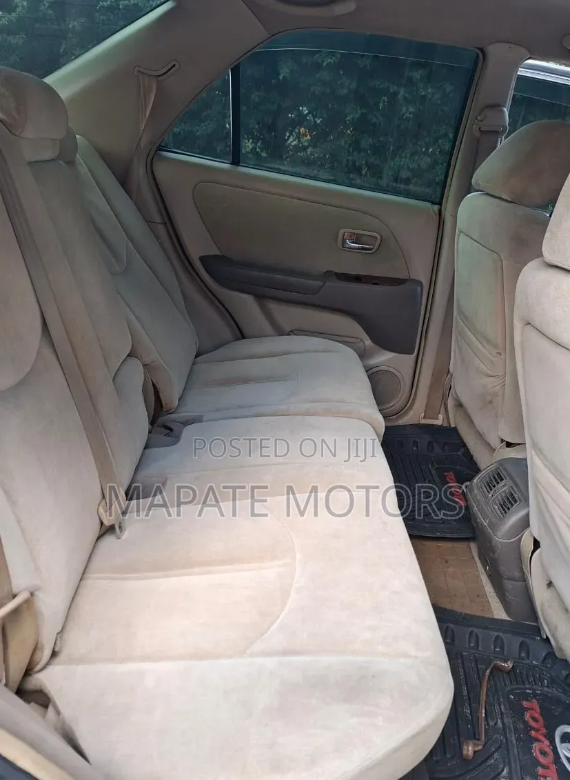 Toyota Harrier 2.4 16V 2002 Black
