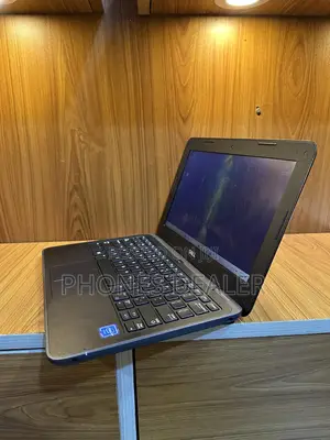 Laptop Dell Latitude 11 3190 4GB Intel Celeron SSD 60GB