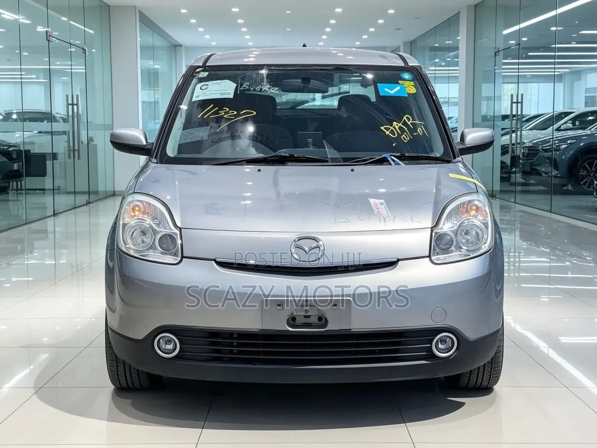 Mazda Verisa 2004 Silver