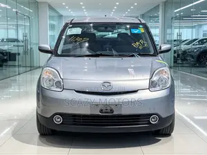 Mazda Verisa 2004 Silver