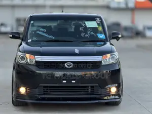 Toyota Corolla Rumion Hatchback 1.8 FWD 2011 Black