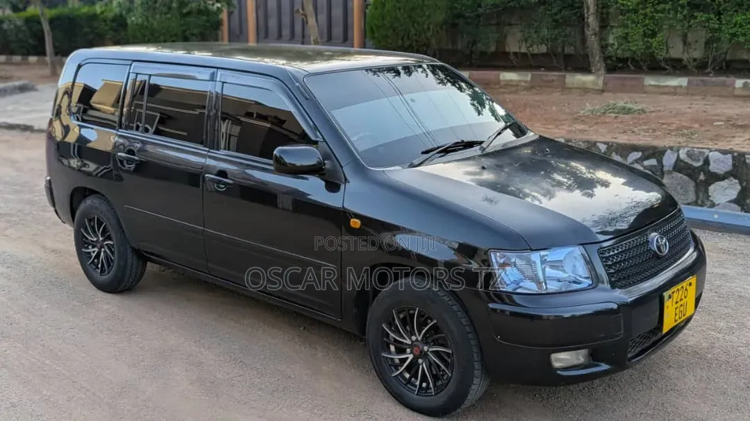 Toyota Succeed 2004 Black