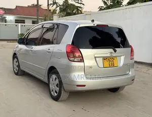 Toyota Corolla Spacio 2005 Silver